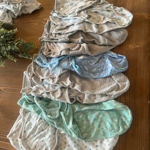 9 Velcro swaddles